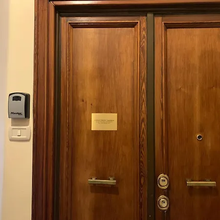 Apartamento Caracciolo33 *