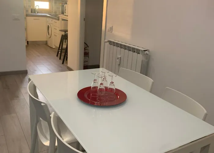 Apartment Caracciolo33 *