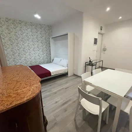 Caracciolo33 ローマ